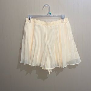 BCBG shorts
